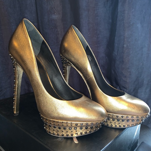 Brian Atwood Gold Studded Pump - Picture 2 of 8